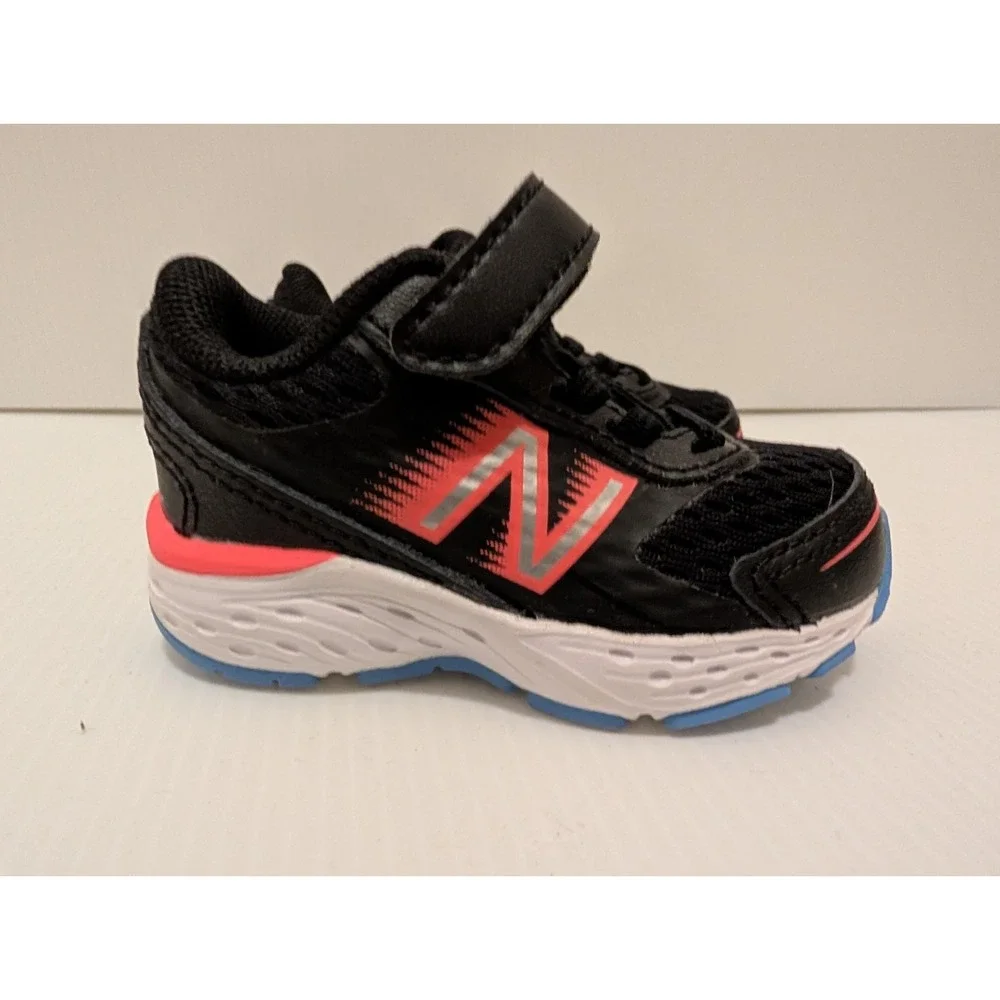 New Balance Kid Shoes Size 2 Infant‎ 680 V6 Hook and Loop Running Shoe
